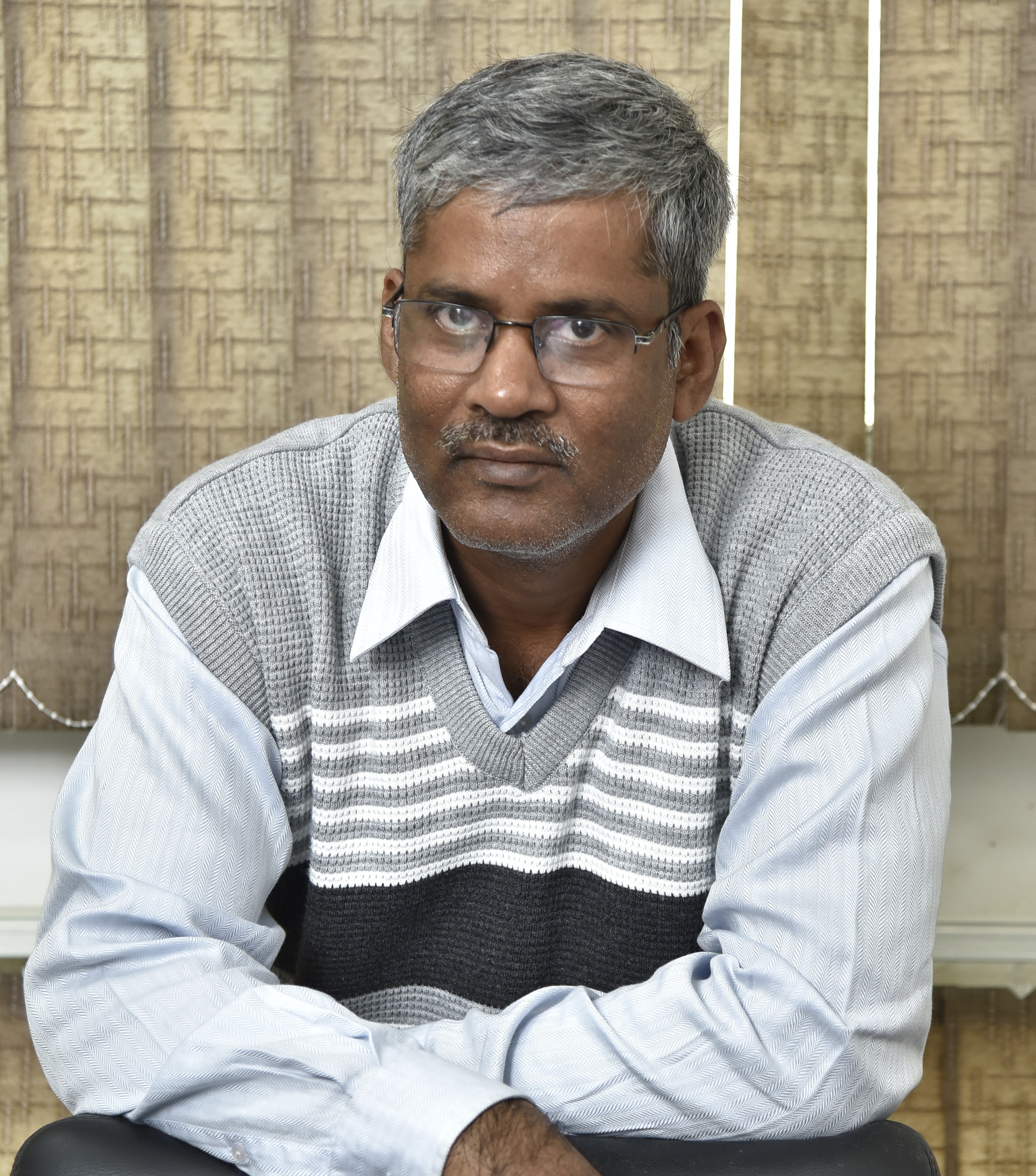 Prof. Sampak Samanta
